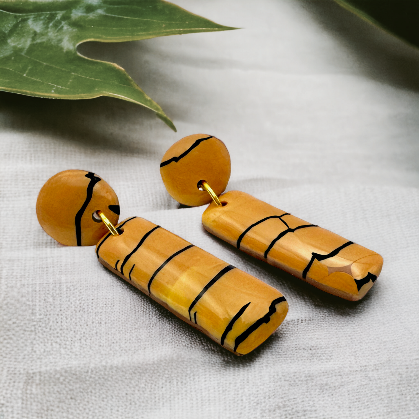 These Pretty Things Bijoux Tiger Collection Medium Exclamation Post Earrings