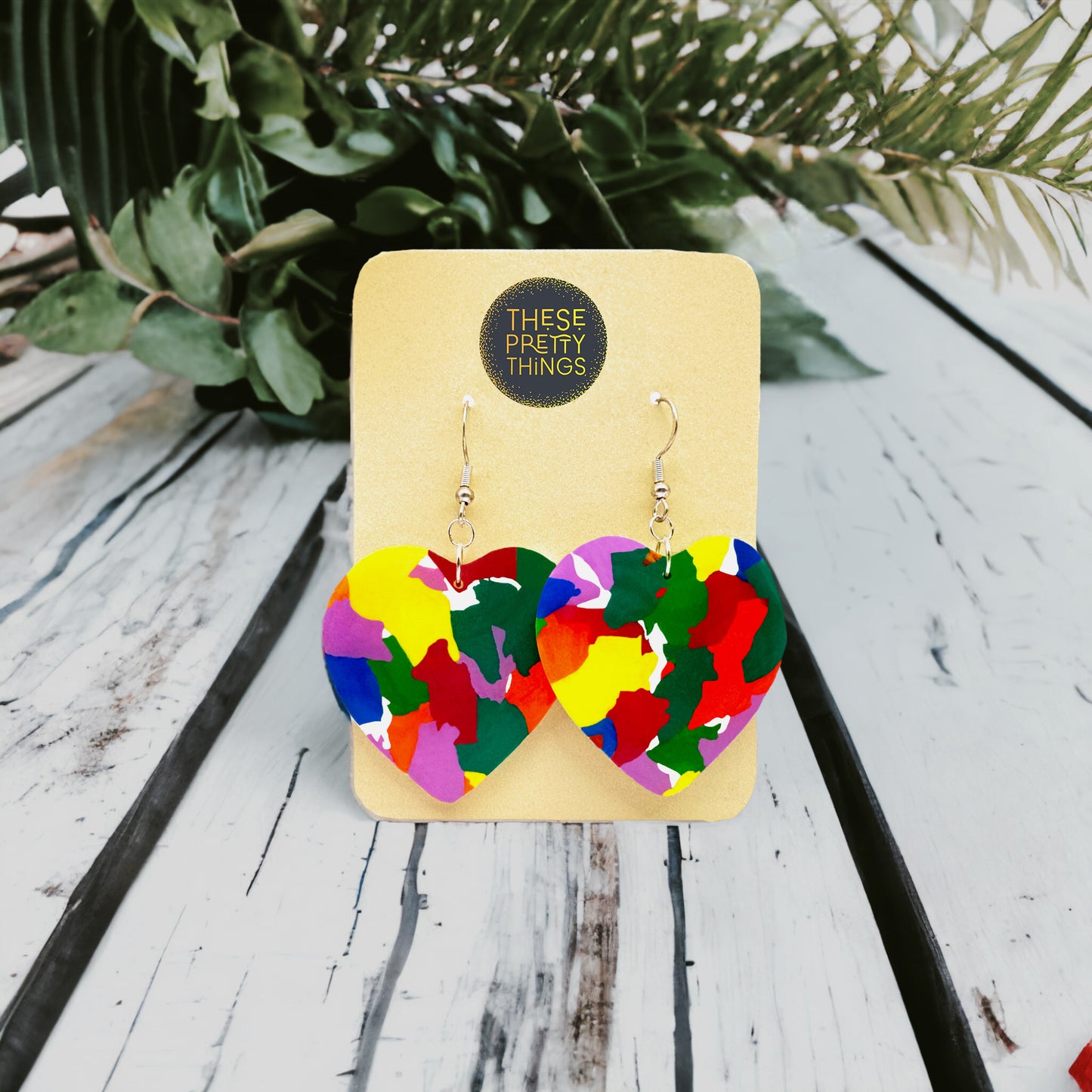 🍹 Club Tropicana Heart Earrings