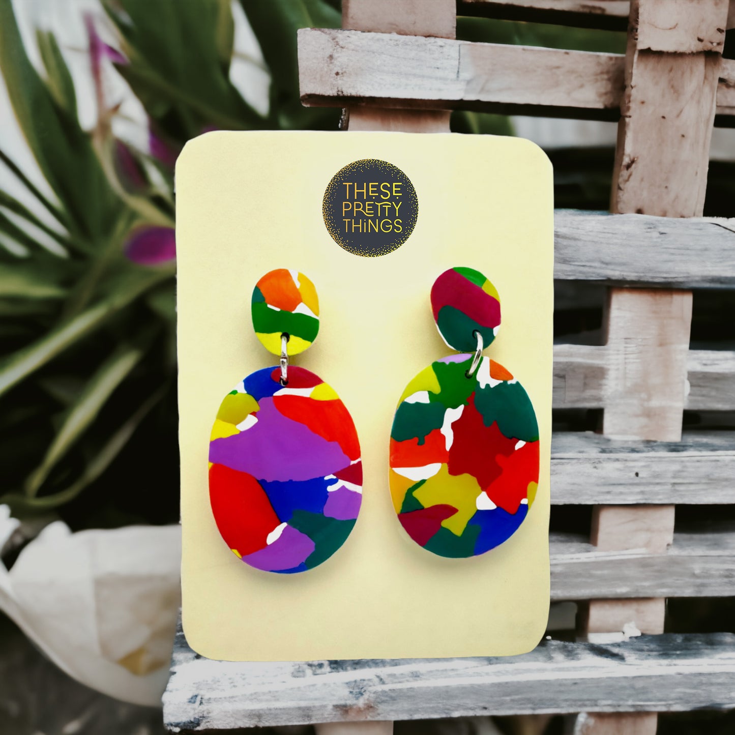 🍹 Club Tropicana Oval Earrings