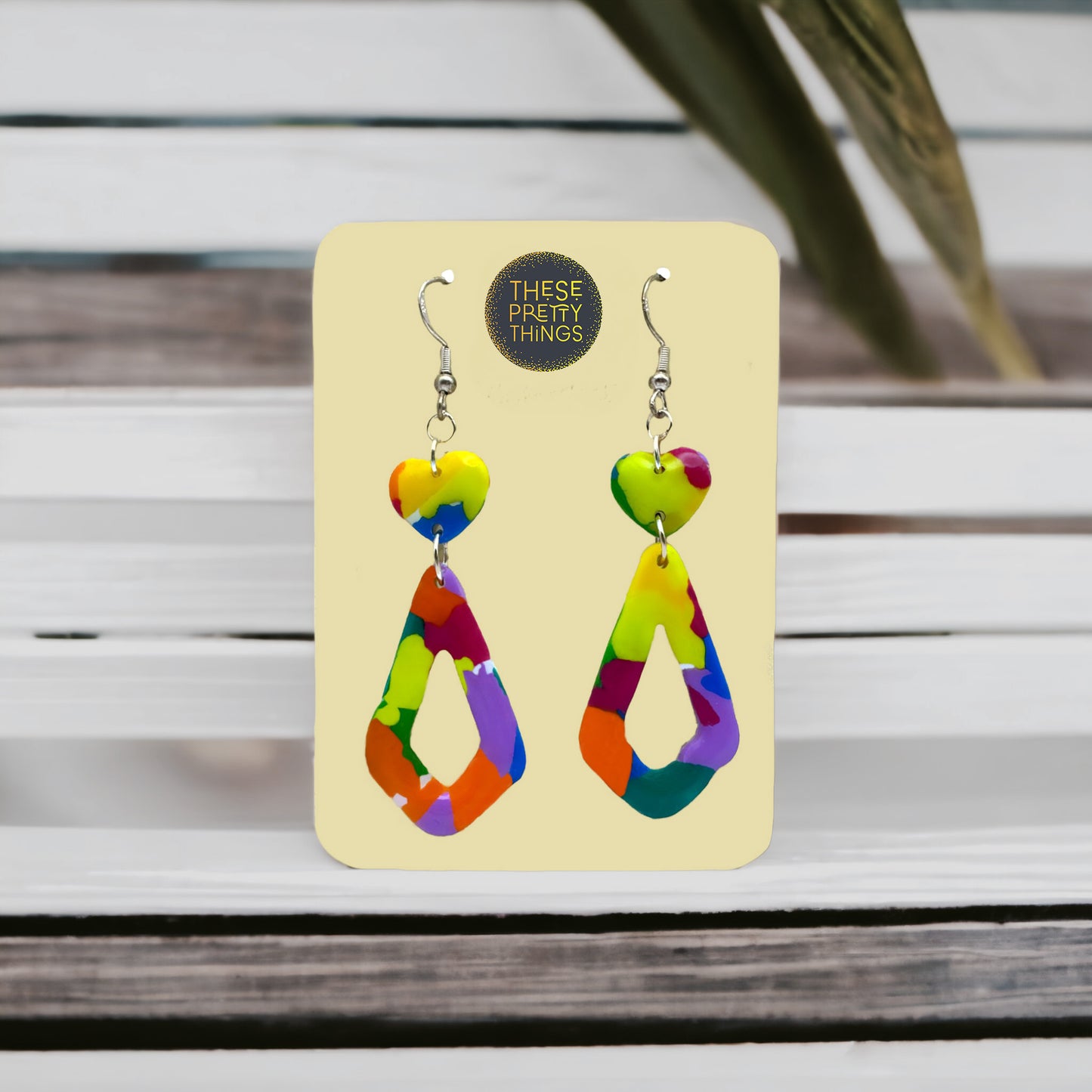 🍹 Club Tropicana Heart Topped Open Teardrop Earrings