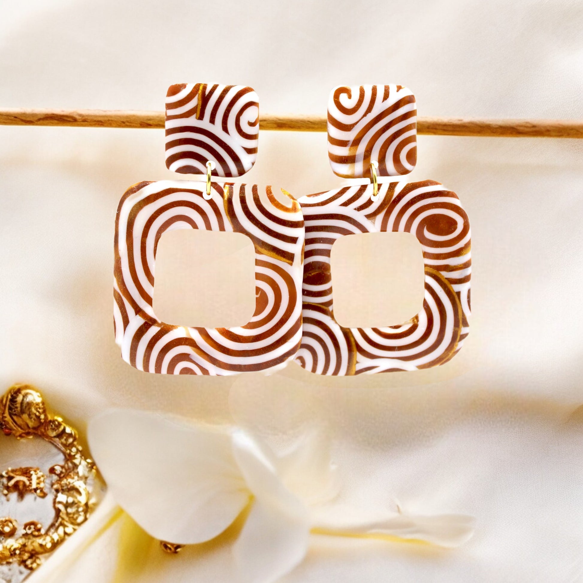 These Pretty Things Aurum Helix Collection Large Open Square Post Earrings
