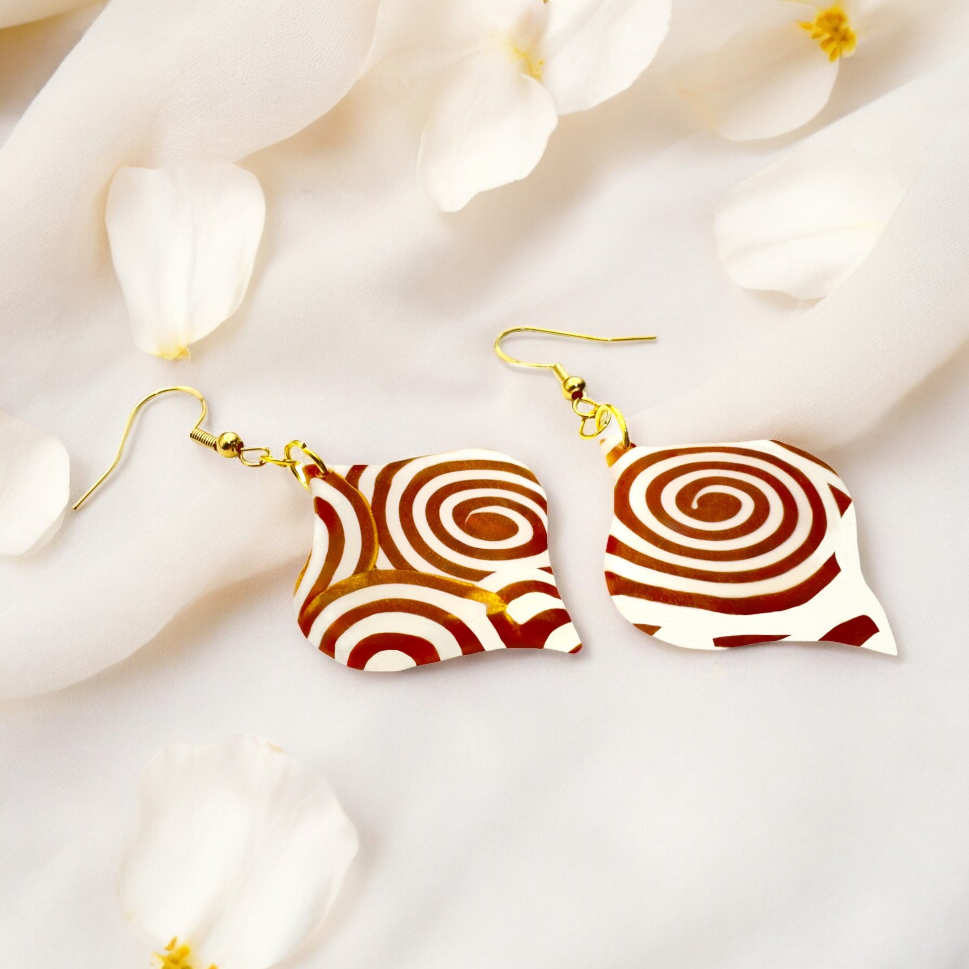 These Pretty Things Aurum Helix Collection Medium Arabesque Hook Earrings
