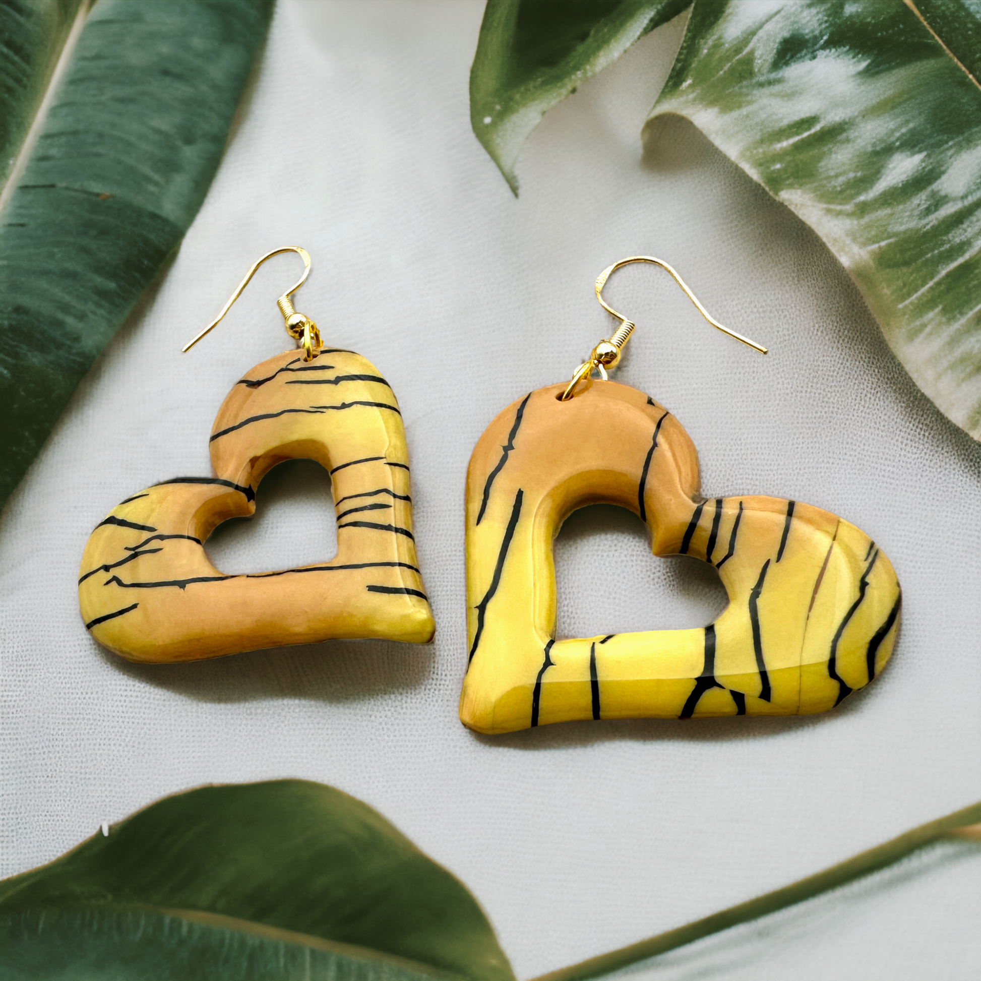 These Pretty Things Bijoux Tiger Collection Large Sleepy Hearts Hook Earrings